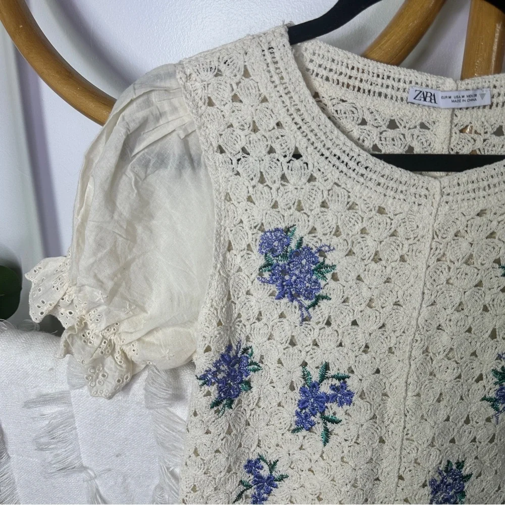 Zara Blue Floral Crotchet Puff Sleeve Top sz M